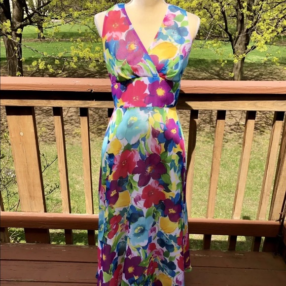 Coldwater Creek Dresses & Skirts - 💕 2 for $40! Coldwater Creek Floral Dress Sz 8